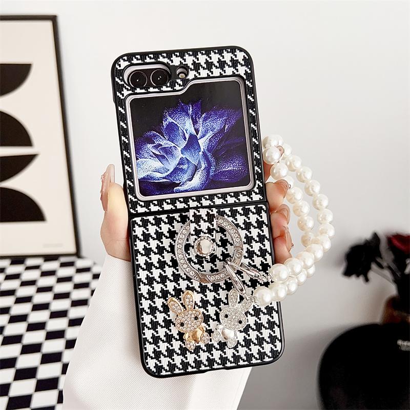 Fashion Houndstooth Pendant Phone Case For Samsung Galaxy Z Flip 5 3 4 Cover with Cute Finger Ring Chain Foroppo Find N2 Flip Cases