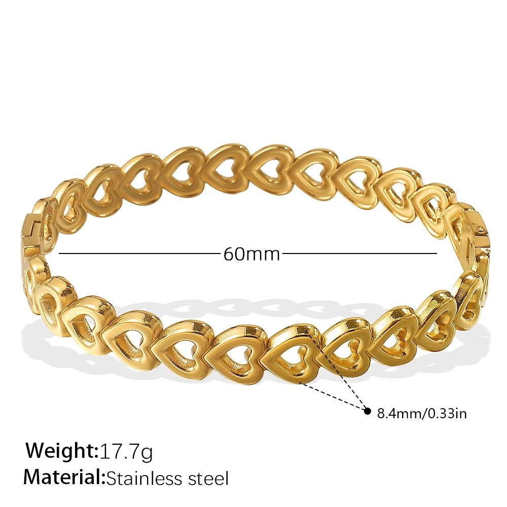 

Women s Vintage Floral Heart Buckle PVD-Coated 18K Gold Fashion Stainless Steel Hollow Bangle