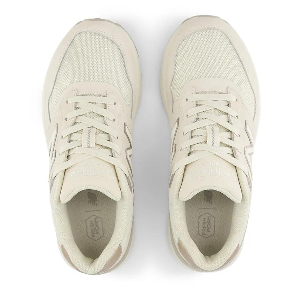 New Balance Fresh Foam Walking 880 V6 Sneakers