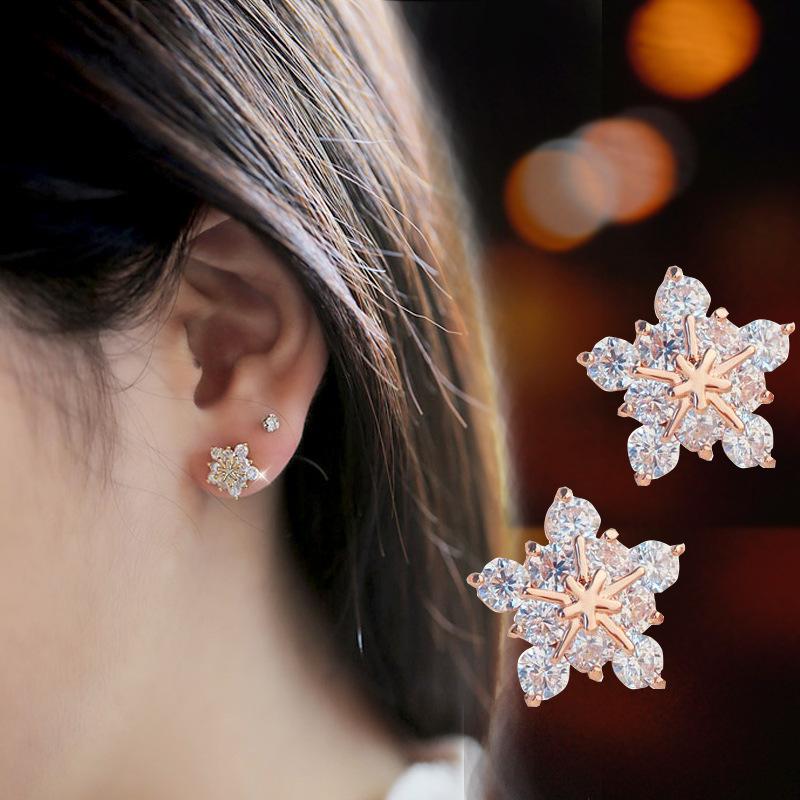 Fashion Zircon Snowflake Stud Earrings, Full Diamond Pentagram Christmas Earrings, Exquisite And Small Versatile Accessories