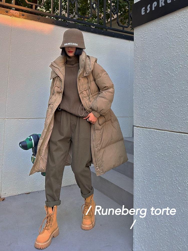 Anti-season autumn and winter new down jacket women's Chinese knot medium and long over the knee hooded waist thickened design sense niche