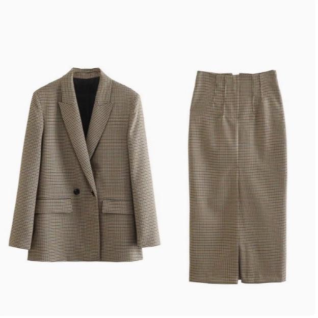2024 Women's Winter Plaid Double-Breasted Suit Jacket & Straight Skirt - European & American Style