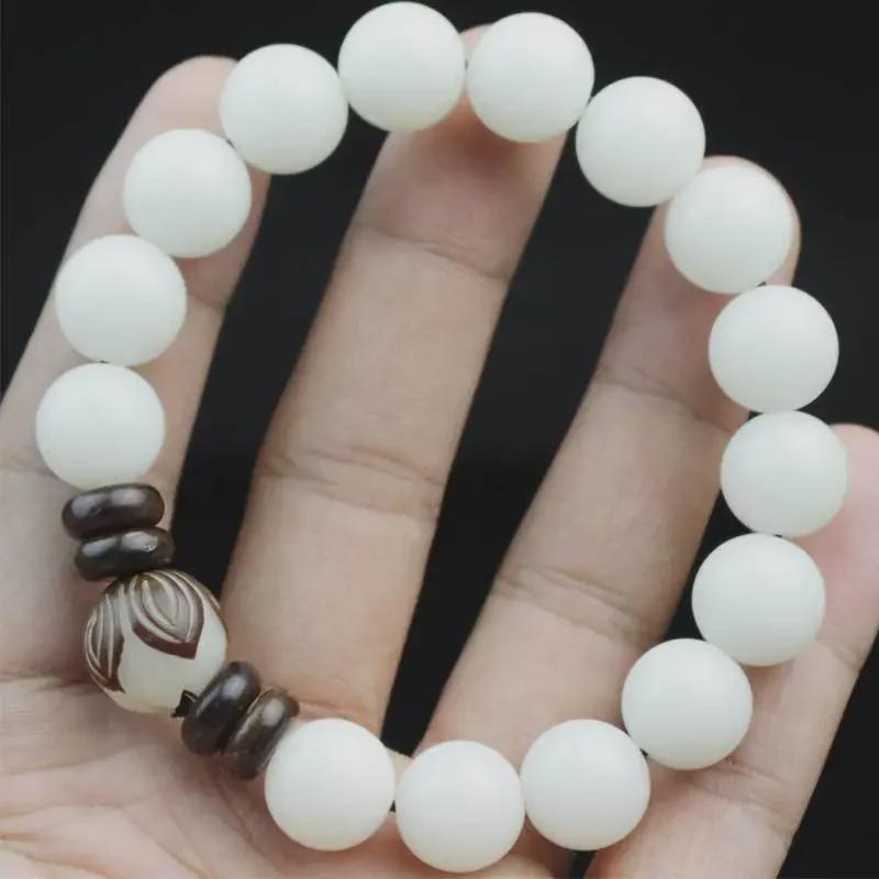 Creative White Jade Bodhi Bracelet with Personalized Lotus Seed Beads, Unisex Cultural Accessory.