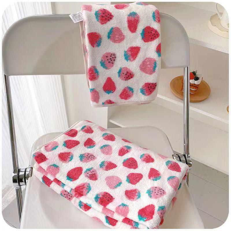 Strawberry Print Coral Fleece Towel Set - Absorbent & Lint-Free for Female Students