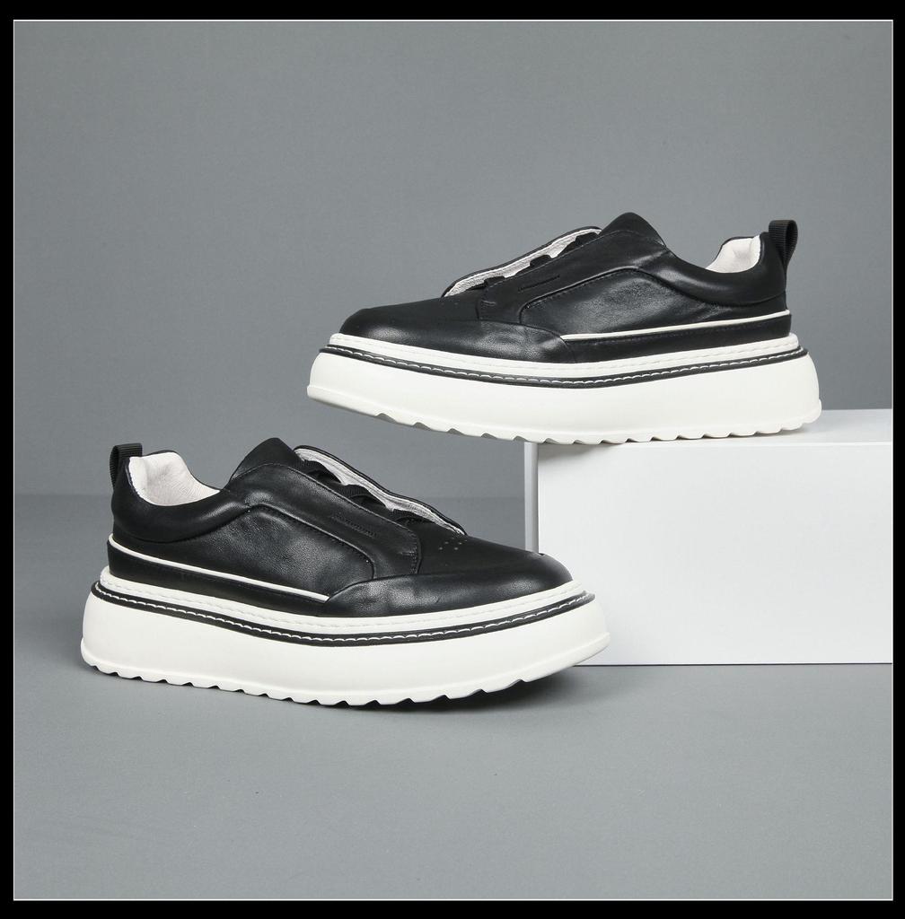 Autumn 2025 Men's Leather Breathable Slip-on Loafers with Thick Sole