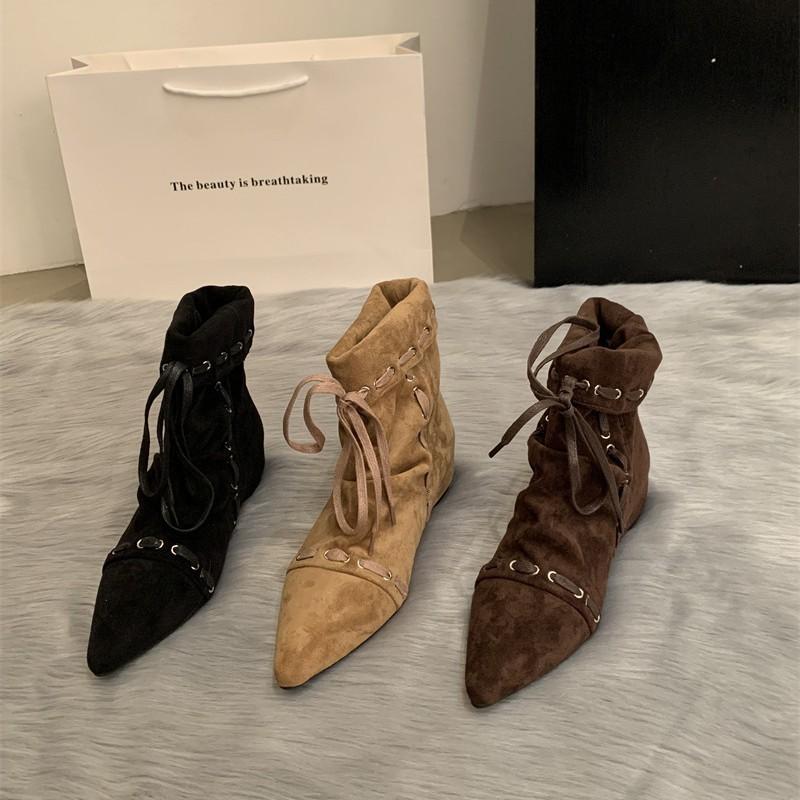 Folded pointed short boots women's flat bottom straps 2025 summer and autumn new retro niche Maillard western cowboy boots