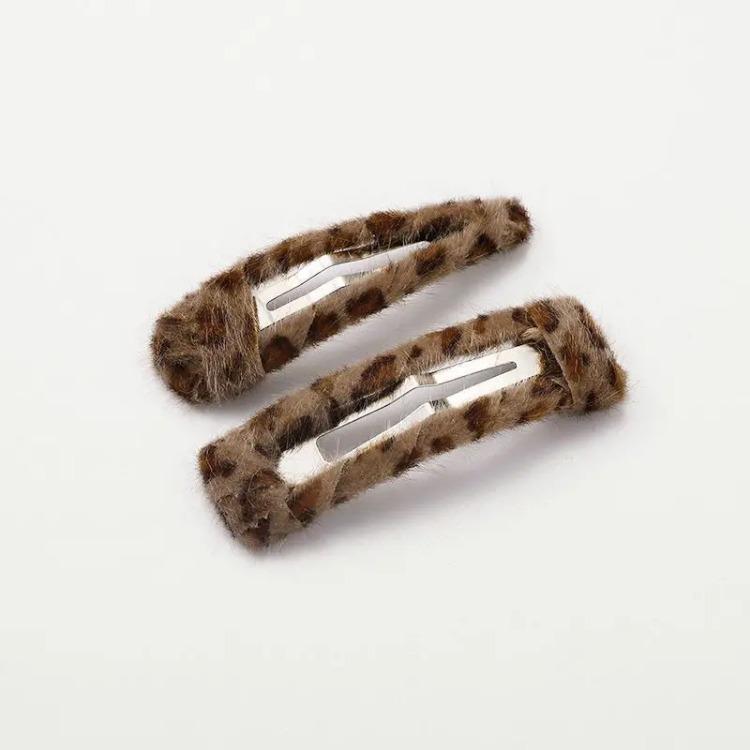 2Pcs Rectangular Drop-shaped Retro Hair Clips Korean Plush Leopard Hair Clips Female Personalized Hair Clips Headdress