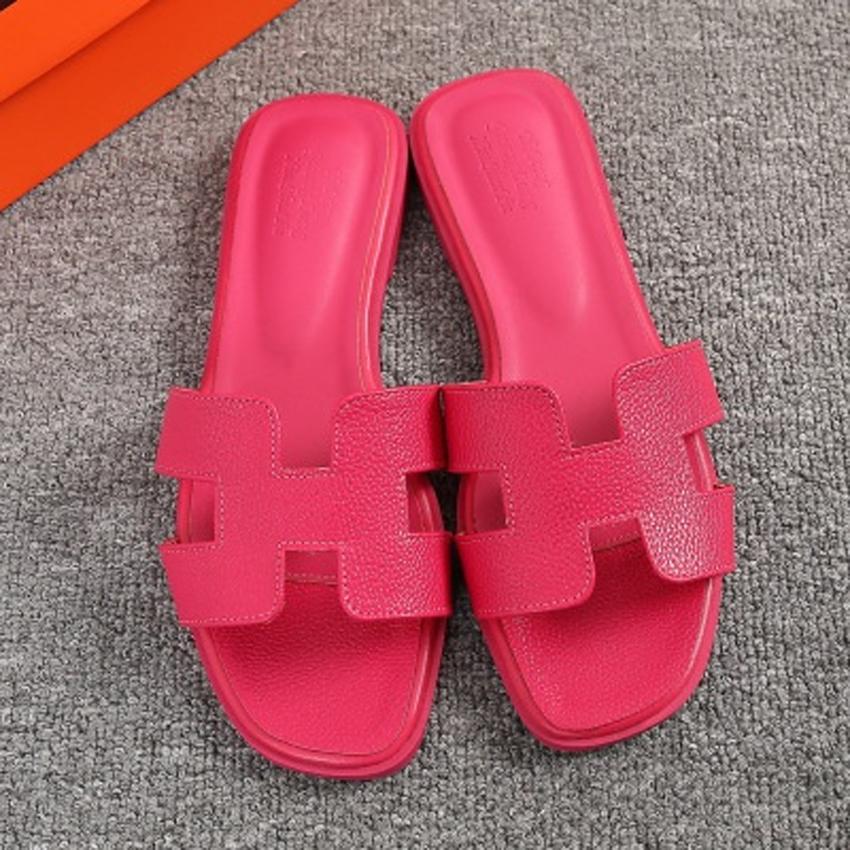 Goedkope Nieuwe vrouwen H-vormige luxe merk slippers designer zomer nieuwe  outdoor sandalen dragen flat woman's indoor zachte slippers strand kopen —  gratis levering, eerlijke reviews met foto's — Joom
