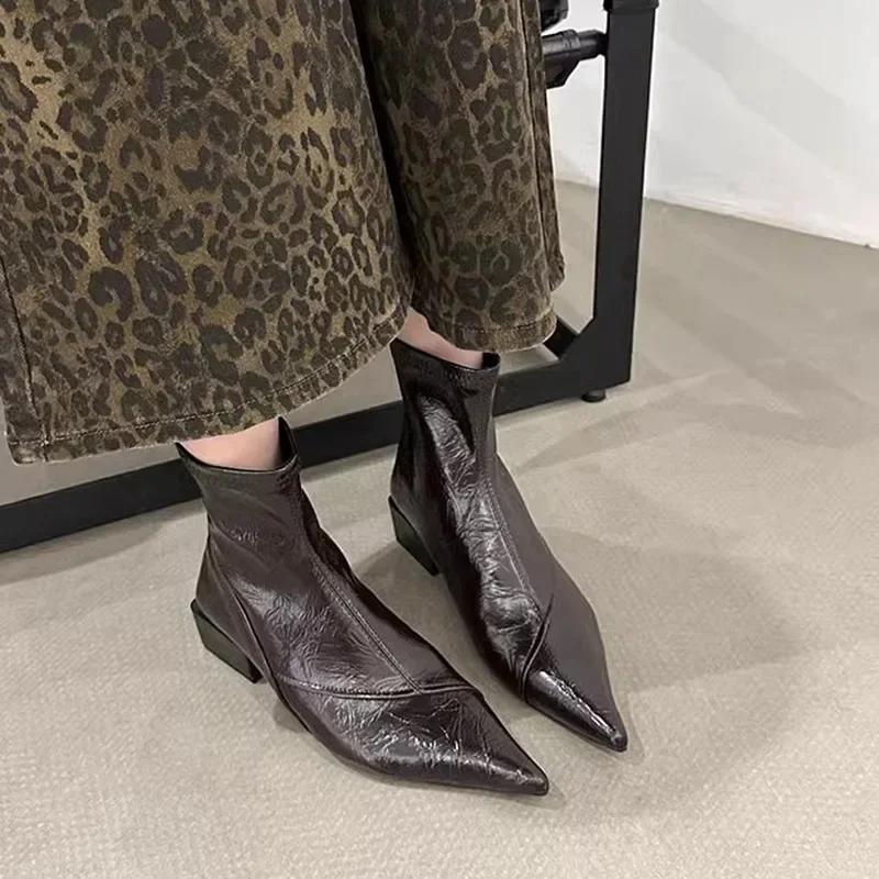 Fashionable Pointed Toe Short Boots Women's Chunky Heel Ankle Boots Autumn Winter New Style Leather Inner Microfiber Material