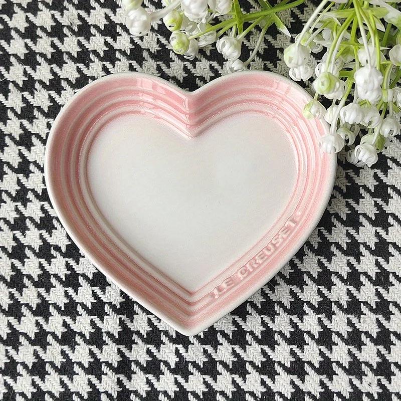 Ceramic Cat Bowl Extra Heart-Shaped Wide Anti Vomiting Stress Free Design12cm Durable Ceramic Pet Bowl for Small Cats & Dogs