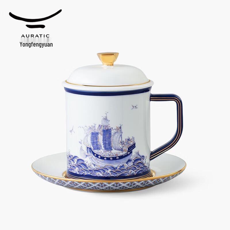 Yongfengyuan Feast Porcelain Lidded Mug
