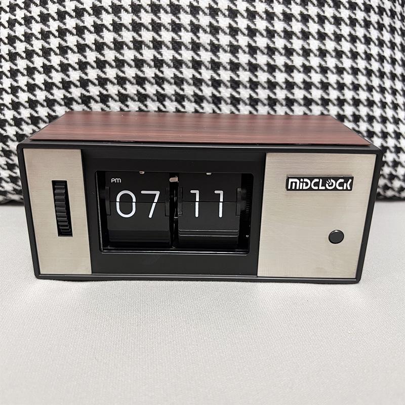 

Flip Page Digital Table Clock, LED Night Luminous Clock, Home Room Decoration Items, Desktop Gadgets, Futuristic Accessories