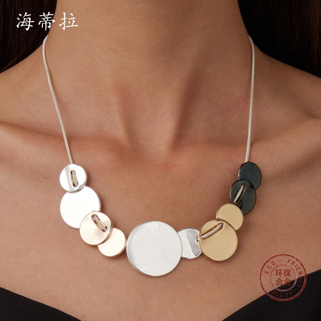 New Smooth Geometric Disc Alloy Necklace, Large and Small Disc Combination High-end Women's Versatile Neck Chain