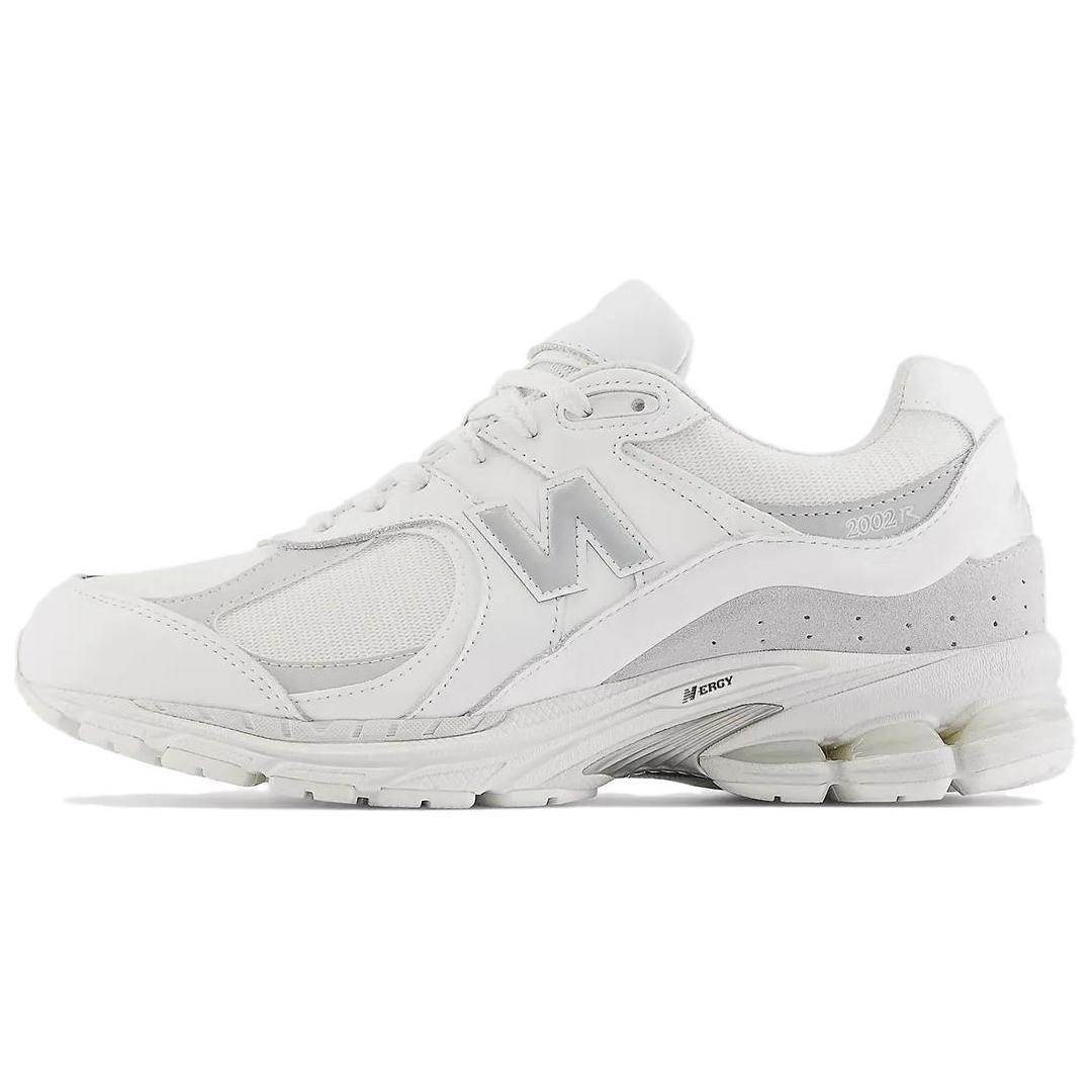 New Balance 2002R GORE-TEX  White Brighton Grey  Men s M2002RXM EU 37