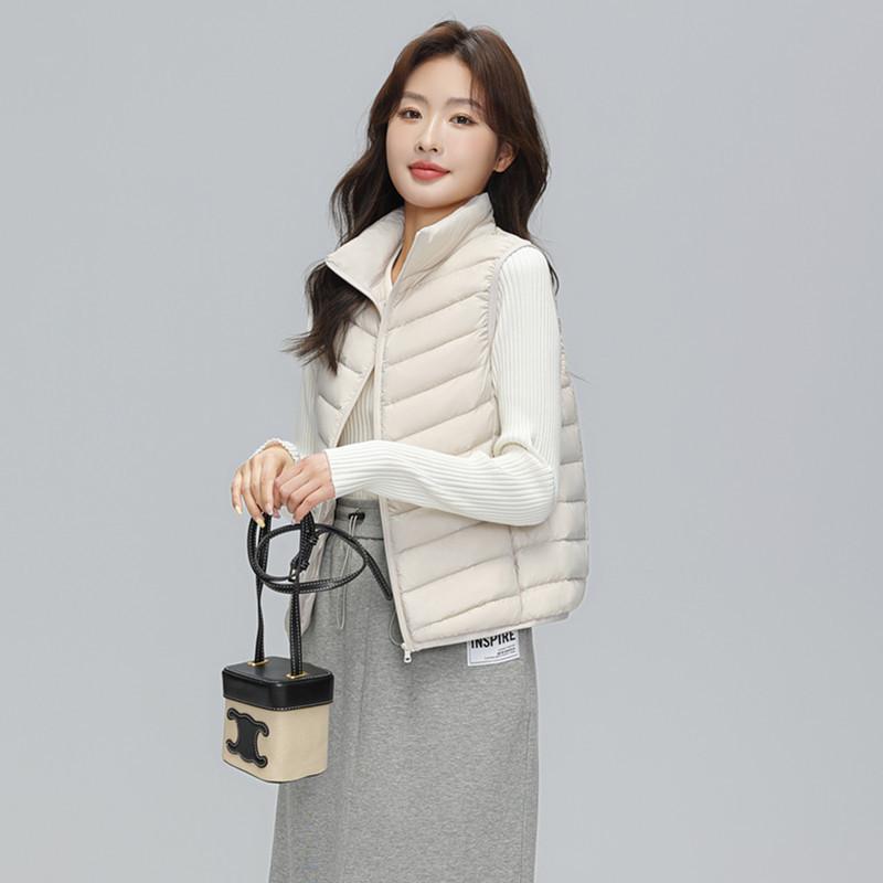 Women's Lightweight Down Vest Stand Collar Zip Up Sleeveless White Duck Down Padded Waistcoat Gilet
