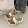 Fashion one-word drag summer casual stepping on shit feeling bread beach 2025 pregnant women new sandals wear women's cool slippers
