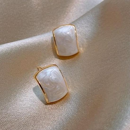 

Изысканные универсальные маленькие серьги из корейского серебра S925 для женщин белый