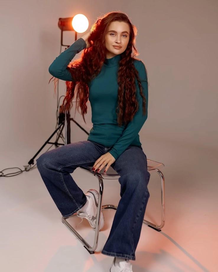 Women’s Classic Turtleneck – Elegant Fit & All-Season Comfort, Any Season, 8047-036 HC