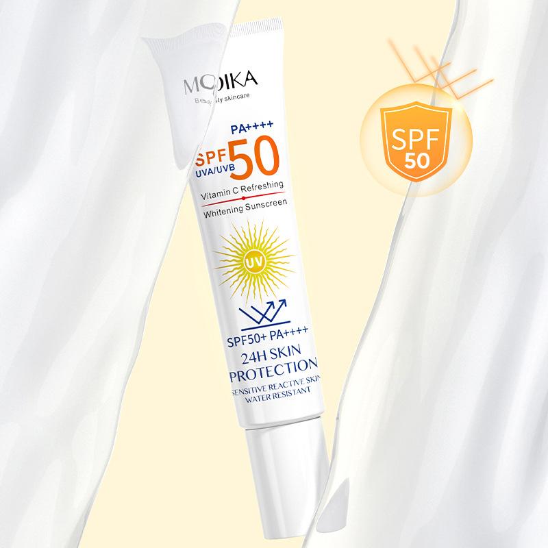 Refreshing Sunscreen SPF 50 PA+++ UV Protection, Non-Greasy, Suitable for the Whole Body, Ideal for Outdoor Activities and Travel, 4-Pack