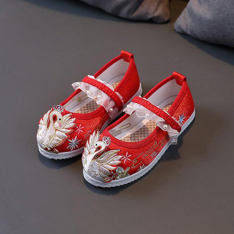 New girls embroidered shoes children's ancient shoes baby handmade cloth shoes Hanfu shoes performance shoes