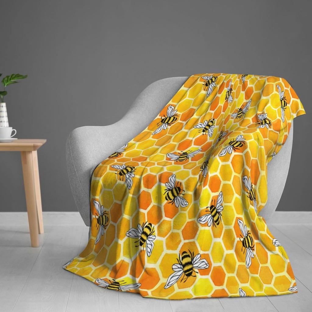 Perinsto Cute Yellow Honeycomb and Bees Throw Blanket Ultra Soft Warm All Season Decorative Fleece Blankets for Bed Chair Car So