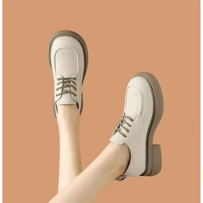 Scarpe basse casual da donna in pelle morbida con plateau, nuove per la primavera 2025, da indossare con la gonna, scarpe singole, mocassini versatili britannici