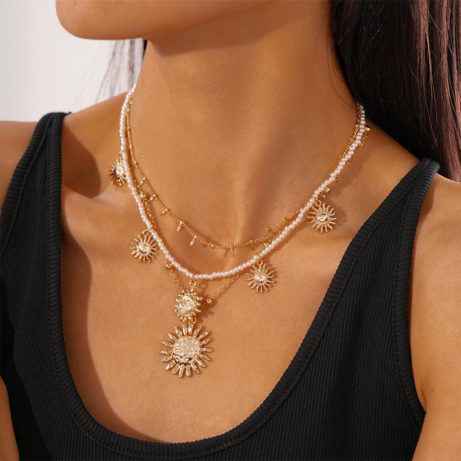 Three-piece imitation pearl portrait sunflower necklace niche necklace