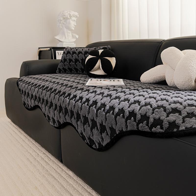 Special-Shaped Autumn And Winter Sofa Cushion Cover  New Non-Slip Sofa Blanket Cloth Irregular Light Luxury Universal In All Seasons