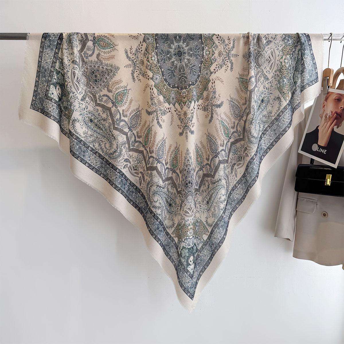 

130*130cm Beach Wraps Large Shawl For Women Luxury Paisley Printed Scarf Summer&Spring Breathable Scarves Elegant Hijab