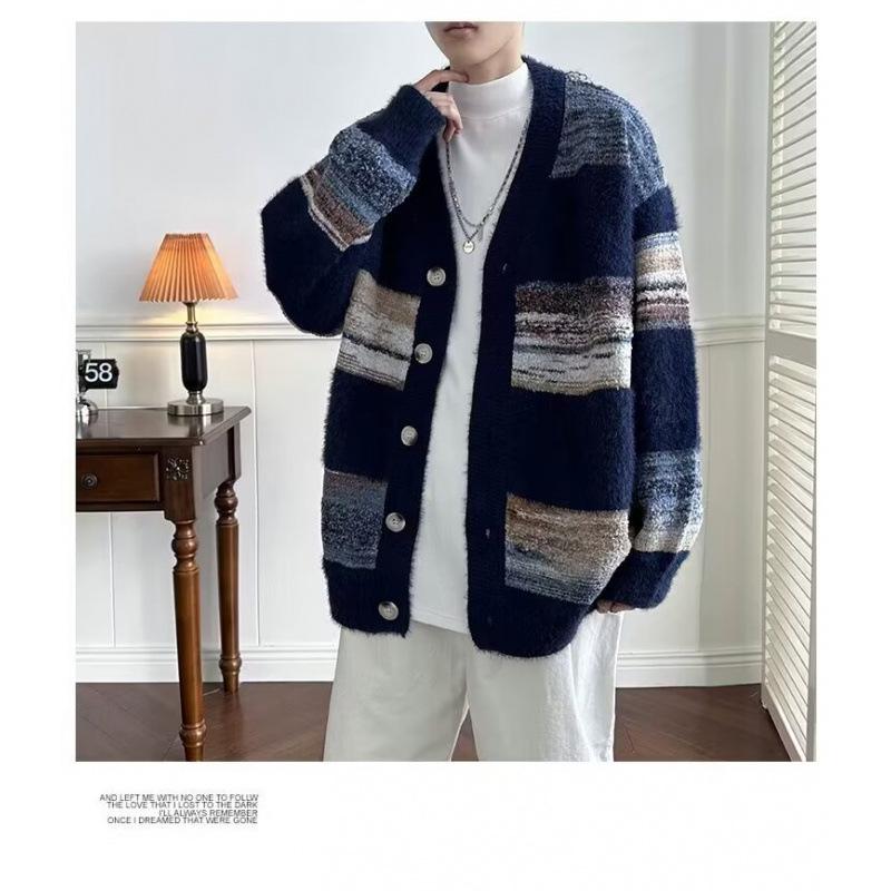 

Men s Japanese Retro Color-Block V-neck Cardigan Sweater - Trendy, Loose Fit Knitwear for Couples XL темно-синього кольору