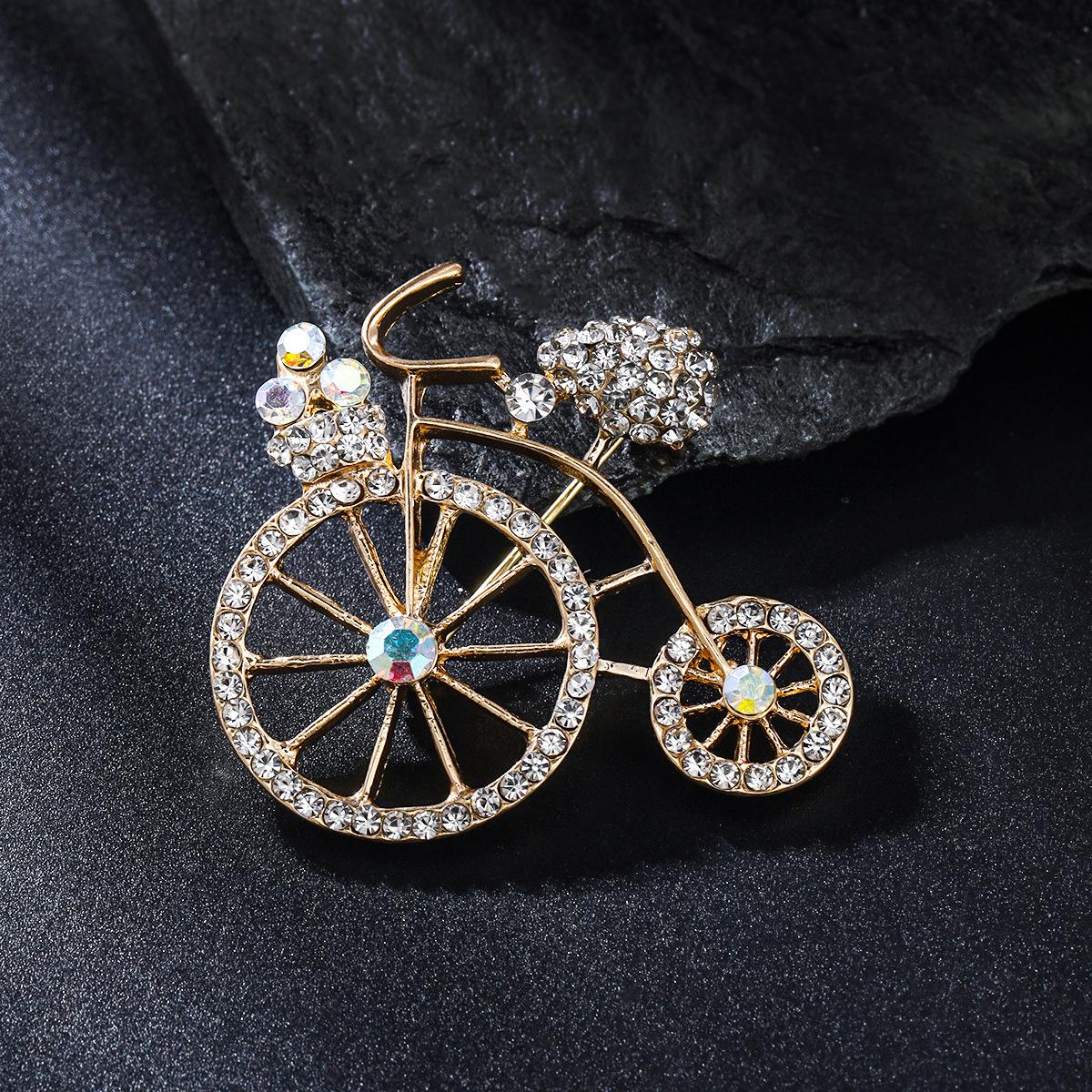 Anti-Unwanted-Exposure Buckle Small Brooch Women s V-neck Shirt Suit Collar Fun All-Match Pin Corsage