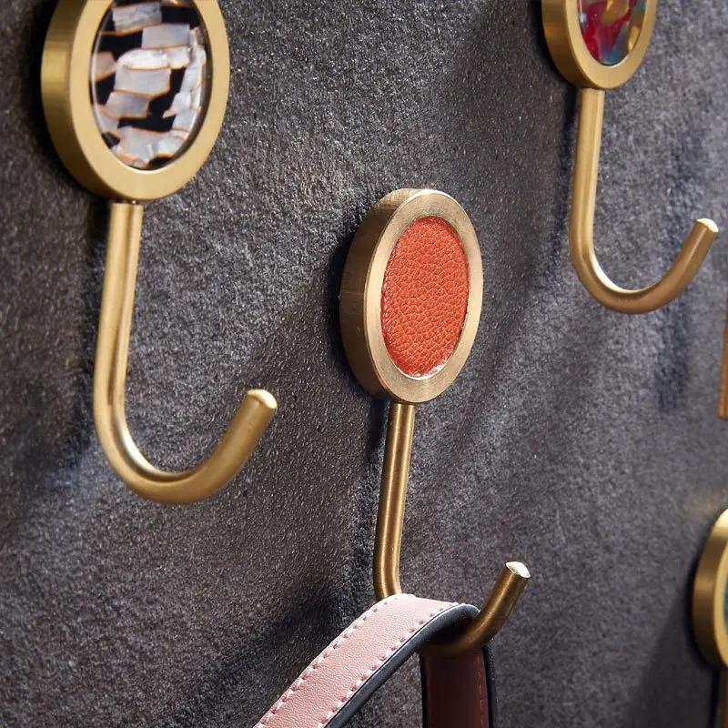 1PCS Brass Free Perforated Gold Hook Nordic Metal Drawing Strong Load-bearing Glue Hook Wall Creative Coat Hook