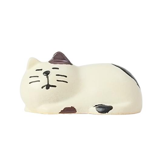 

Статуэтка аниме-кота в виде стула, кавайная черно-белая статуэтка кота, деревянная 3-ножная статуэтка-стул, миниатюрное настольное украшение белый