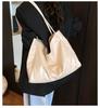 Leisure Commuting Large-capacity Bag Women's 2025 New Fashion Versatile Shoulder Bag, College Student Class Bag Tote Bag