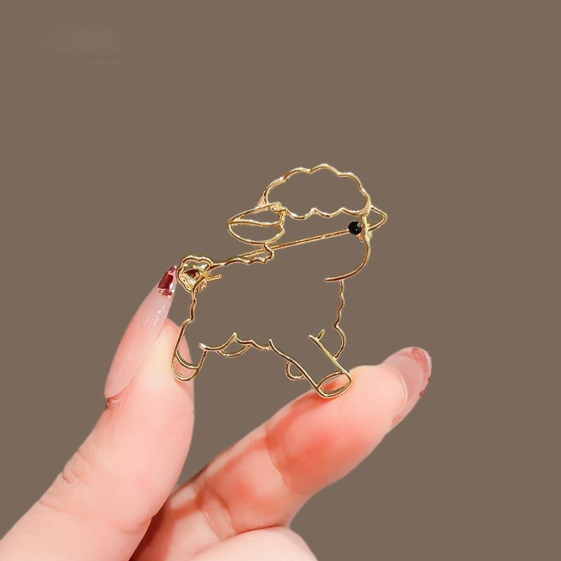Cute Golden Hollow Sheep Brooch Cartoon Design For Jackets Scarves Bags Daily Wear Accessory