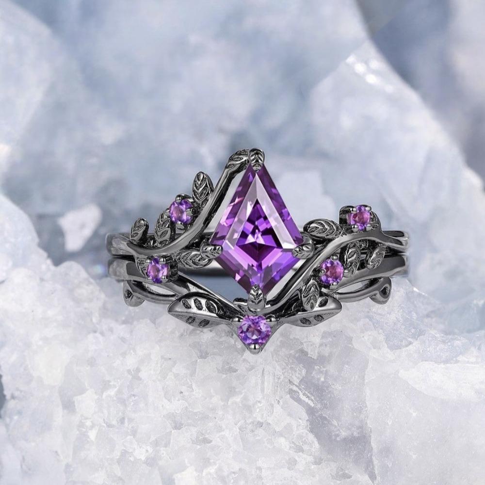 2pcs Set Retro Gothic Irregular Rhombus Branches Cross Gun Black Purple Crystal Couple Rings for Women Jewelry Accessories Gifts