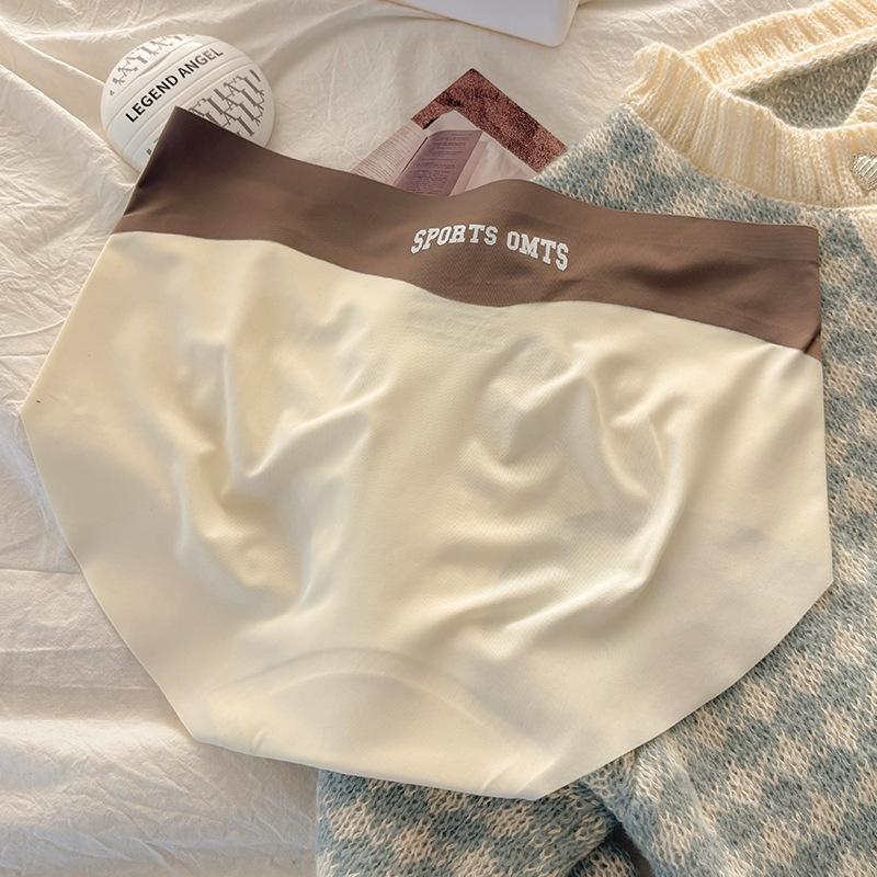 Culottes nues en soie glacée avec taille sans couture et fesses relevées, culottes triangle pour femmes
