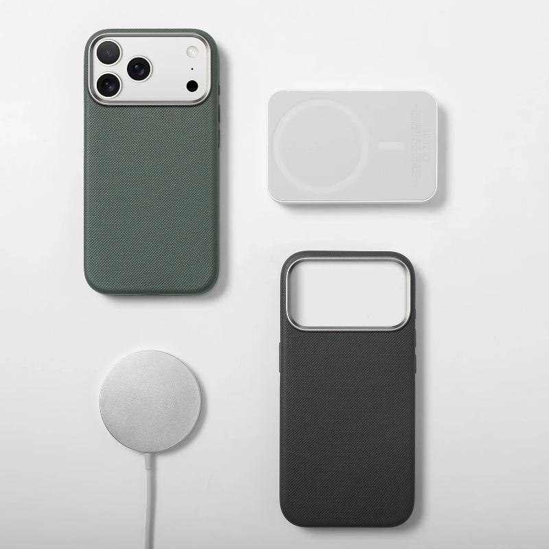 High End Minimalist Business 100%Genuine Leather Magnetic Case for IPhone 17 Pro Max 16 15 14 13 Metal Camera Lens Protect Cover