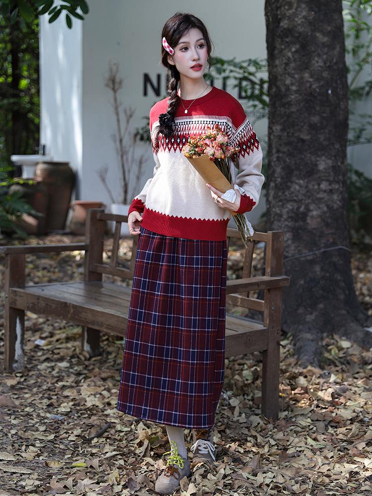 2024 Retro Plaid Fleece-Lined Wool Midi Skirt with High Waist & Back Slit