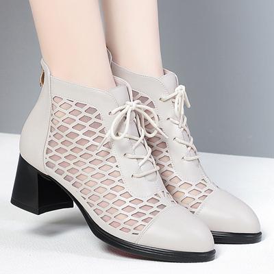 Hohler Flock Knöchel Mesh Reißverschluss Kurze Stiefeletten Schnürung Metalldekor Quadratische Zehenpartie Damen Designer Elegant Block Mittelhoher Absatz Freizeit Outdoor