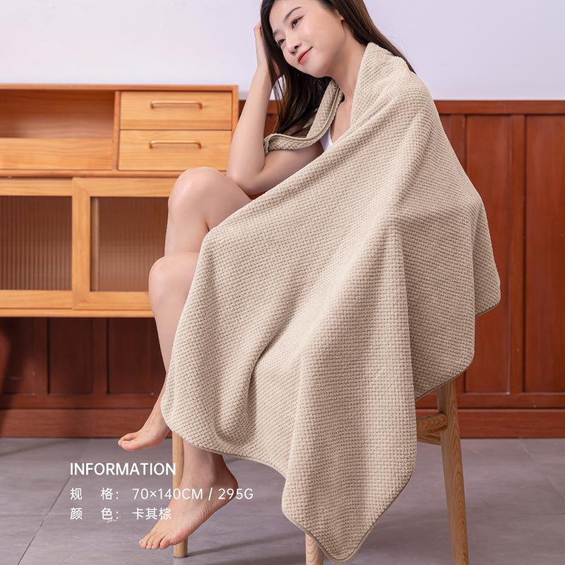 Towel Pineapple Grid Household Thickened Adult Bath Towel Couple Beach Towel Wrap Bath Towel