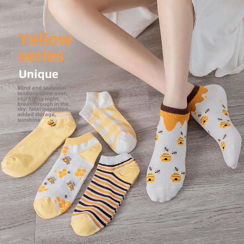 

«Весна и лето, милые белые носки Cloud Bear для женщин» Nude Socks