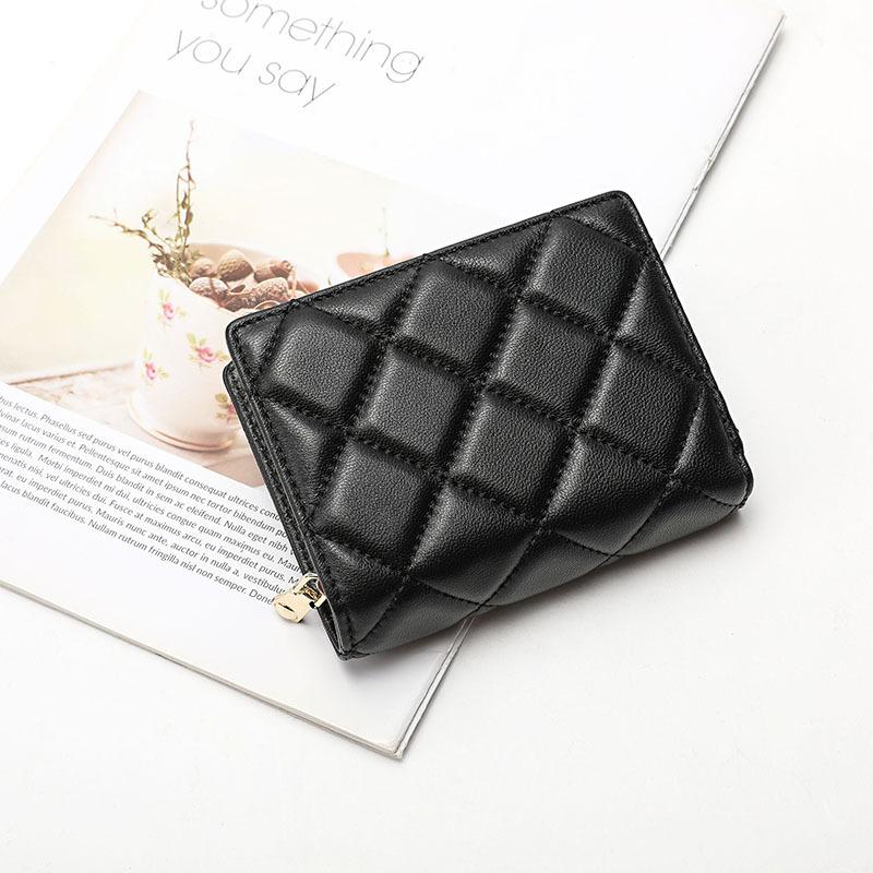 

Womens Sheepskin Short Small Wallet New Fashion Studded Flower Pattern Contrast Color Coin Purse Real Leather Multi-functional Zero Wallet 13x3x10cm чёрный