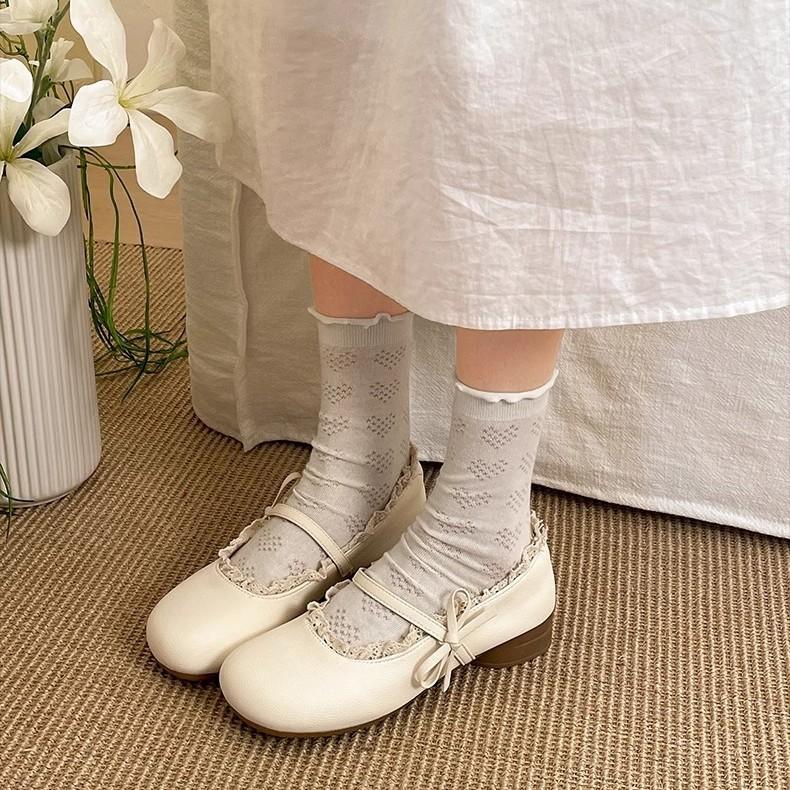 2025 neue französische Retro Mary Jane Schuhe Damenwort mit flachem Mund einzelne Schuhe mit Rock Ballerinas kleiner Duft
