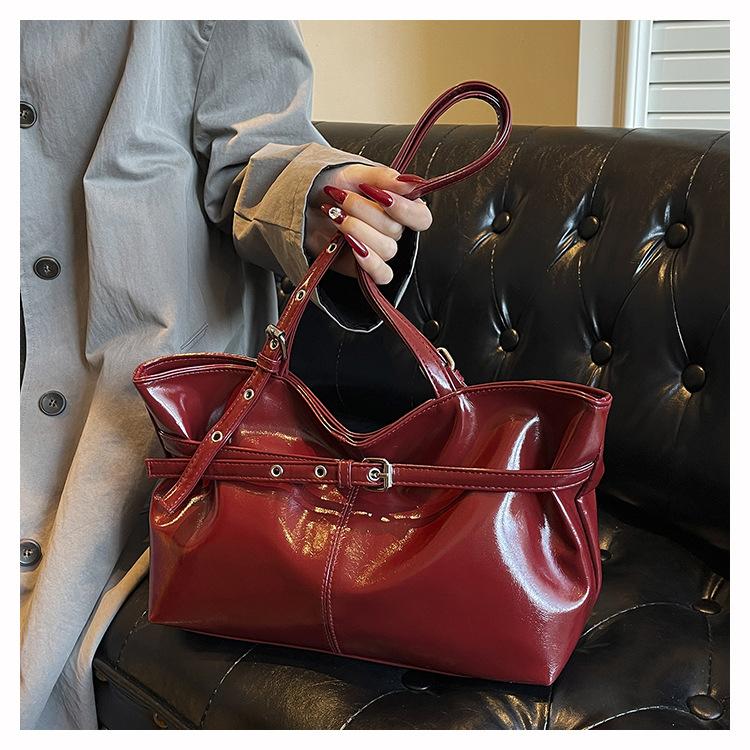 Retro Solid Color Faux Leather Shoulder Bag for Women, Chic Belt Buckle Clutch Handbag, Spacious Daily Commute Tote