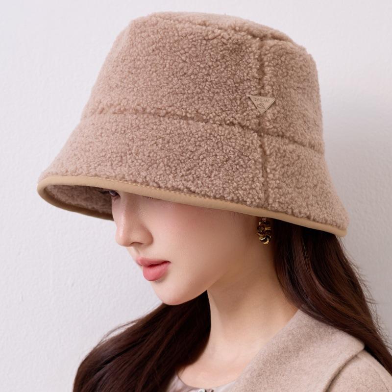 New autumn and winter thickened plush hat women's cold-proof versatile fashion warm lamb wool basin hat ear protection bucket hat