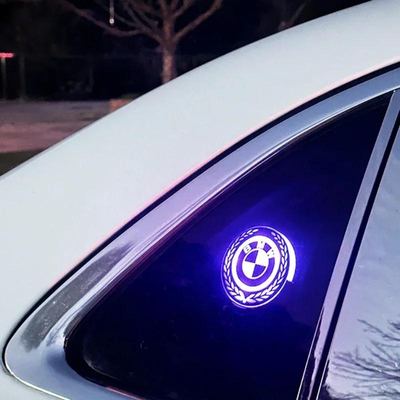 Lâmpada LED com logotipo para triângulo de ventilação de automóvel é adequada para acessórios de lâmpada de carro das séries BMW 3 5 7 F48F39G42G30G20G26F10F6F30F13G32.