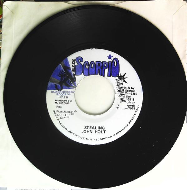 

7inch Record JOHN HOLT - Stealing NONE Black Scorpio Jamaica Reggae, Ska & Dub Used