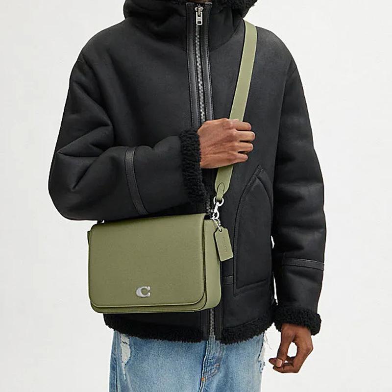 Coach 26 Solid Color Letter Logo Leather And PVC Messenger Bag Men Messenger Bag Moss-Green CJ843-MOS