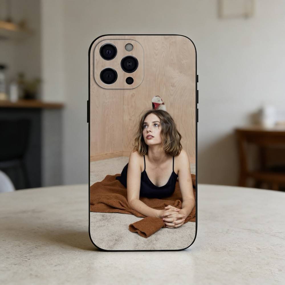 american maya hawke     Phone Case For iPhone 17,16,15,14,13,12,11 Plus,Pro Max,SE4Soft Silicone Black Cover